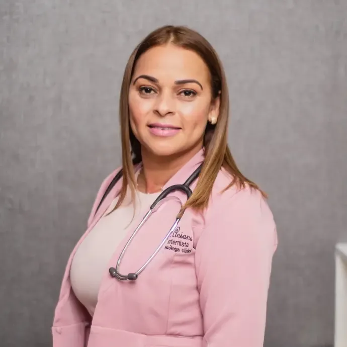 Dra. Aniana Estrella, oncóloga clínica en Unidoci, Santiago